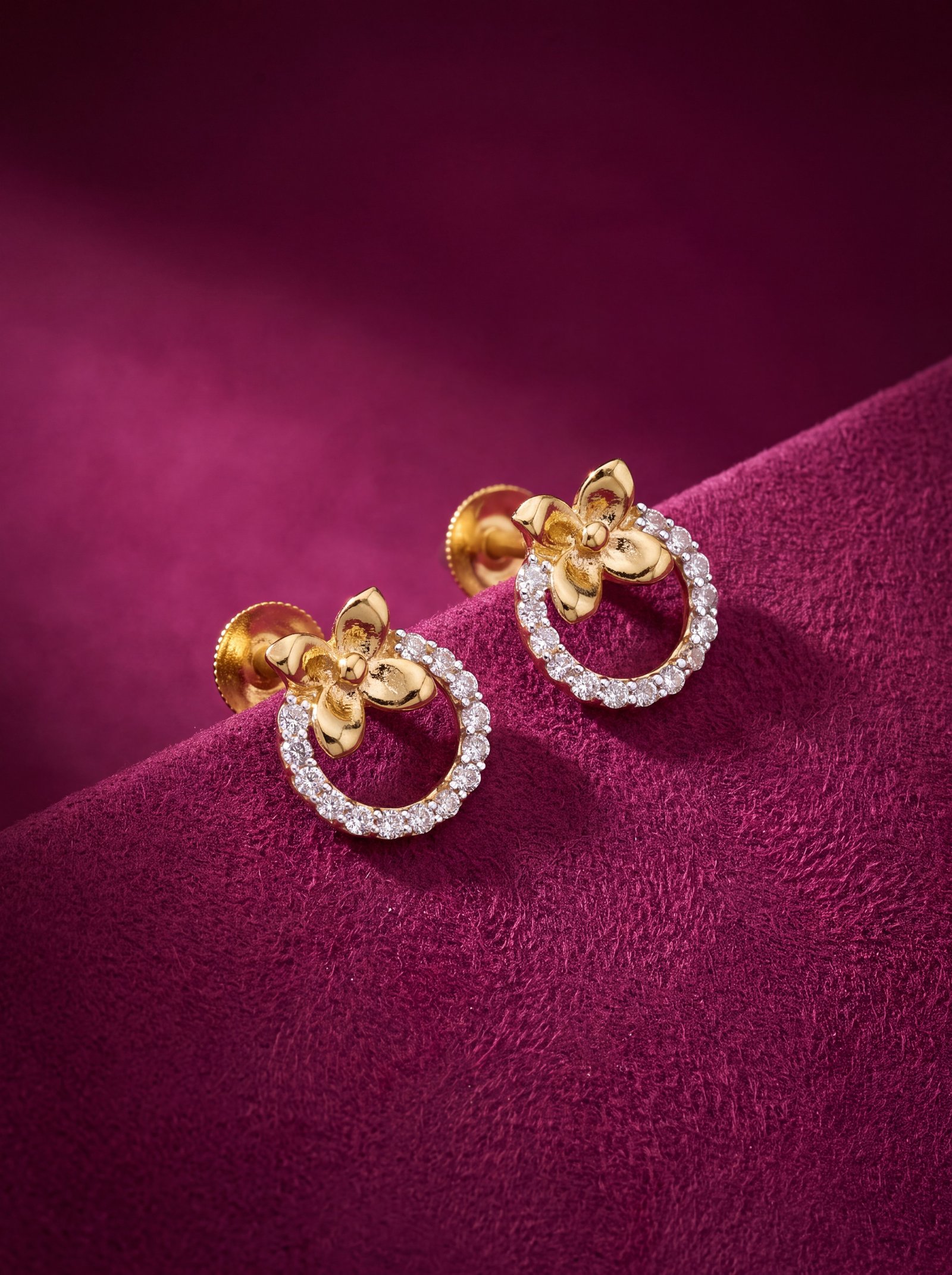 FLOWER 9 K STUDS