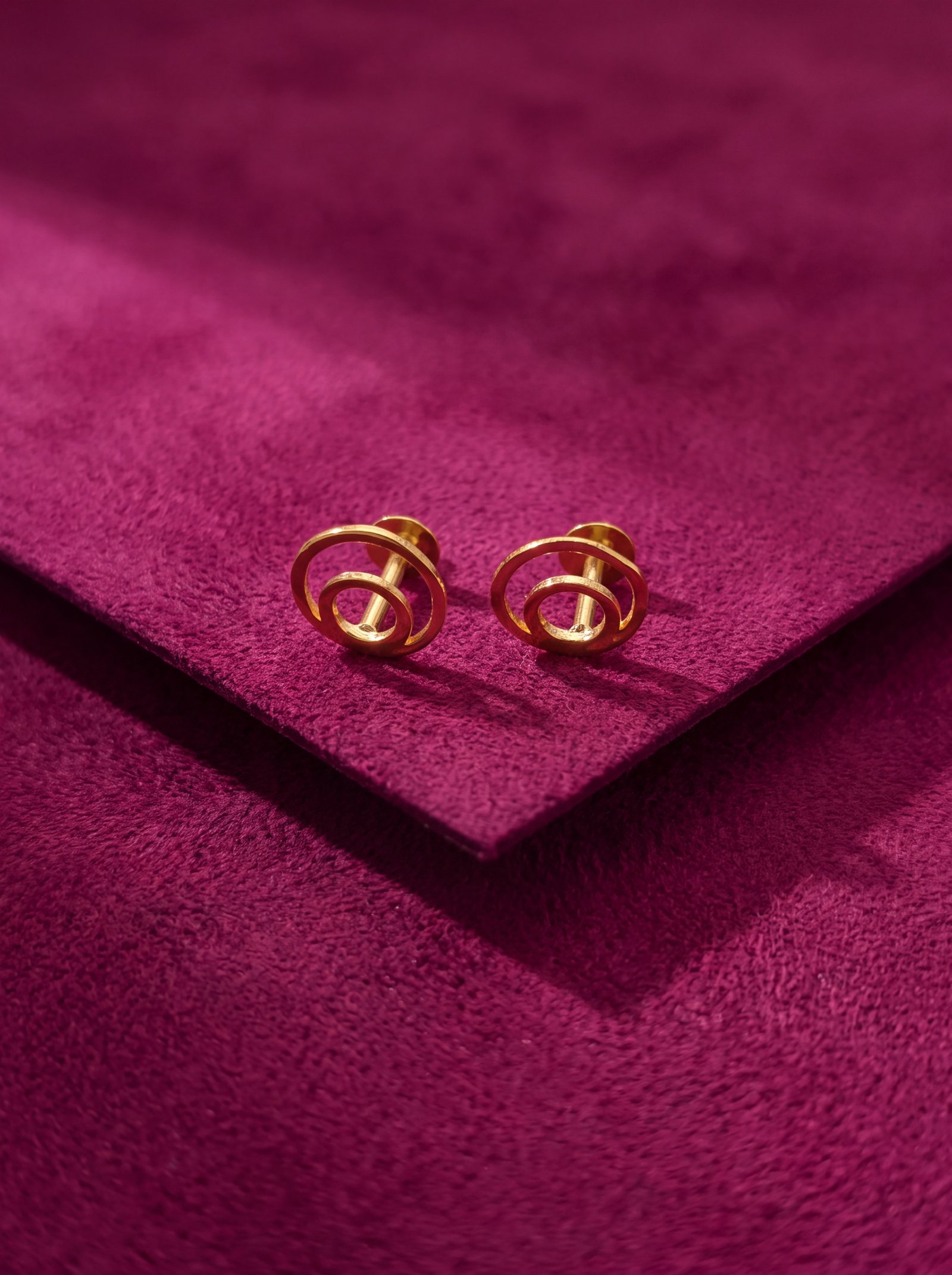 DUAL CIRCLE 9K STUDS