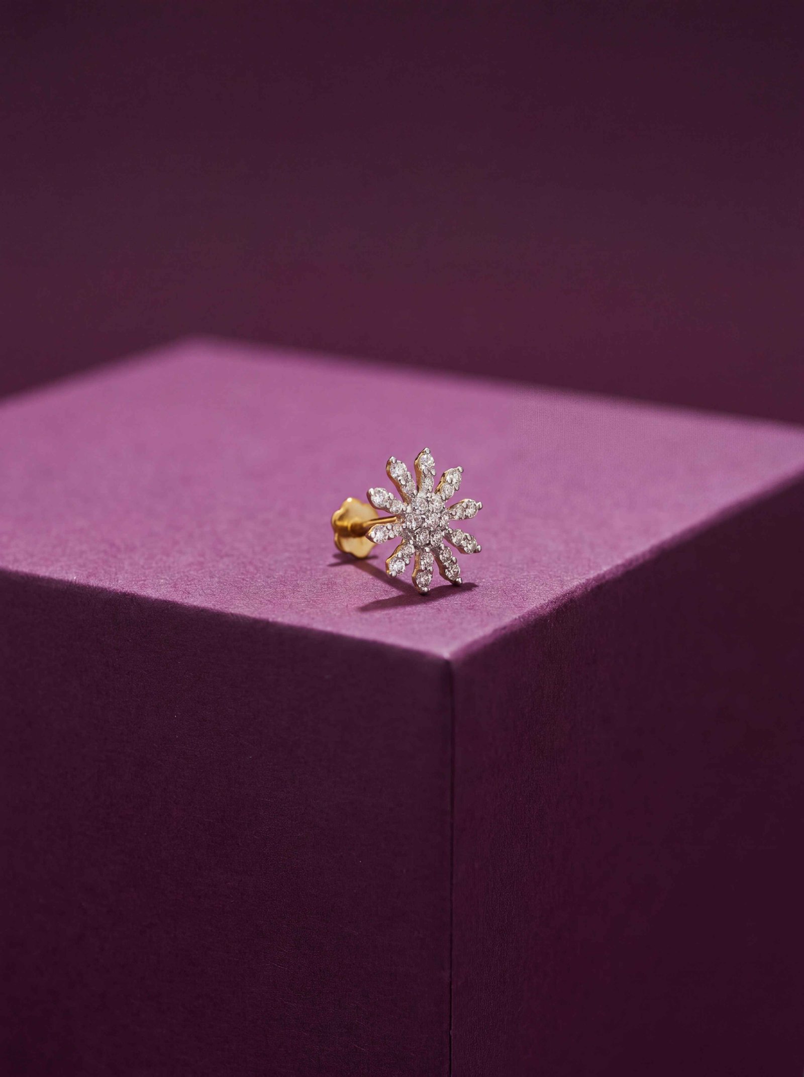 Bloom  cluster diamond nose stud
