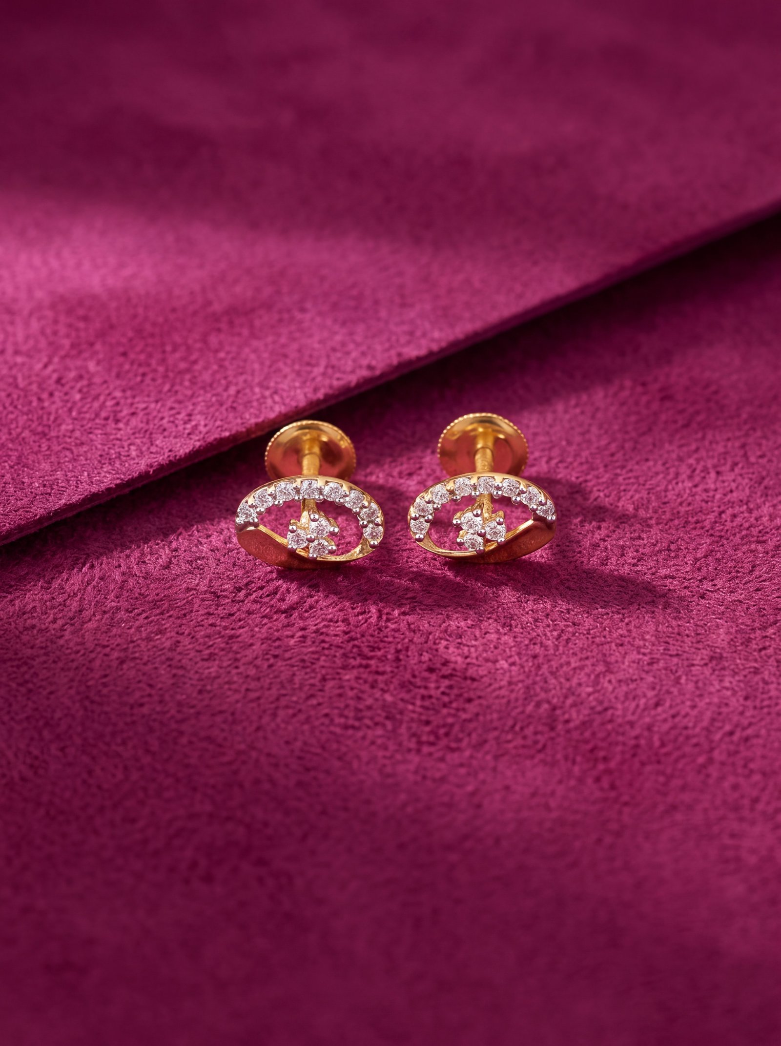 OVAL FLORAL CLUSTER 9K STUDS