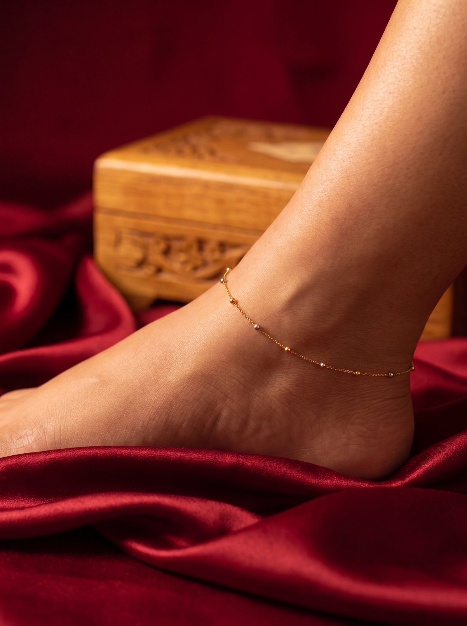TWO-TONE BALL BEADED 18K ANKLETS