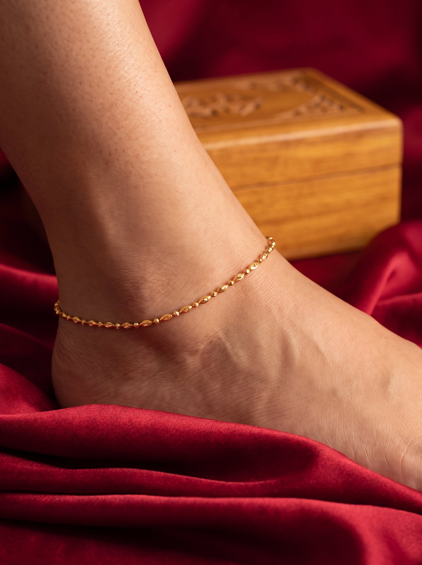 OVAL BEADS 18K ANKLETS
