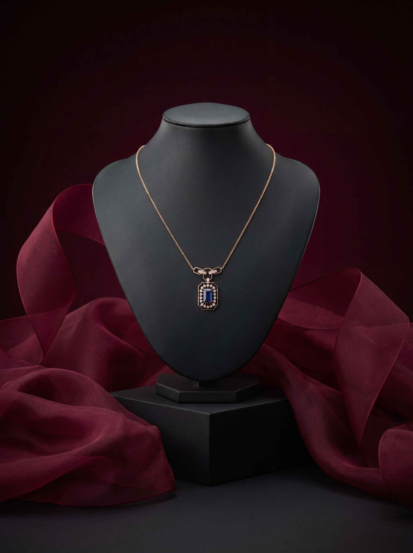 Art Deco-style Diamond Necklace