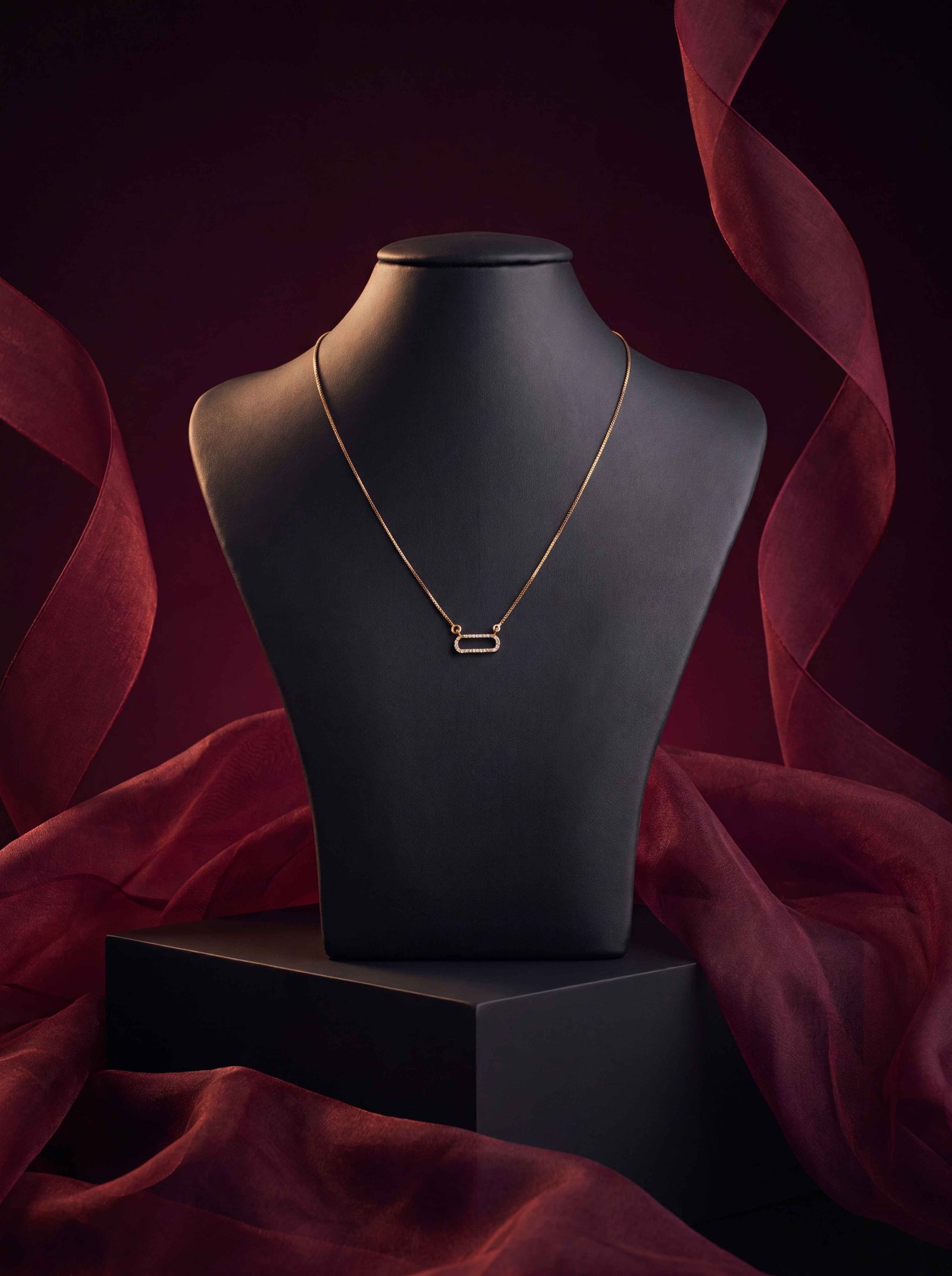 SIMPLE Diamond Necklace