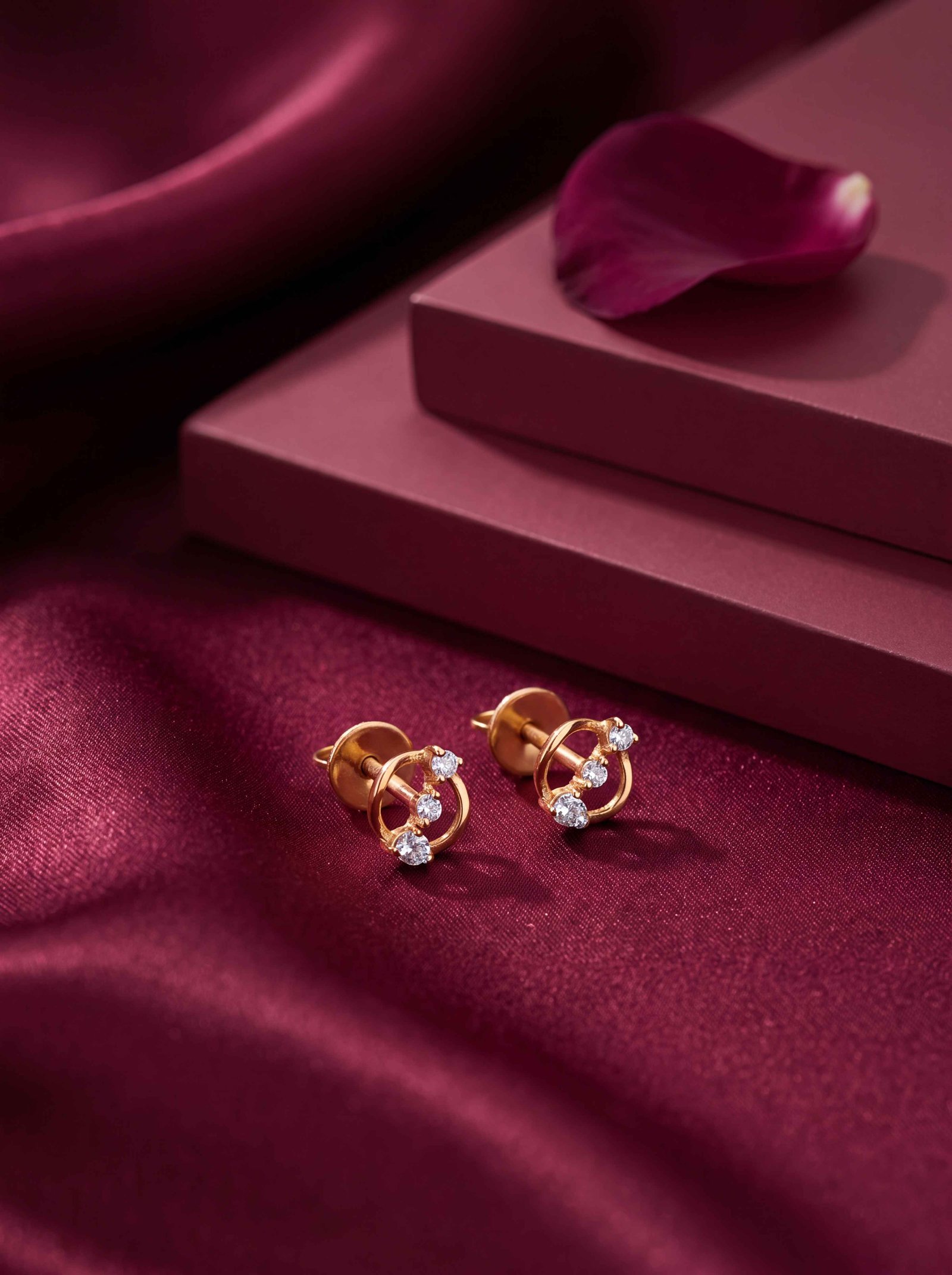 Halo Diamond studs