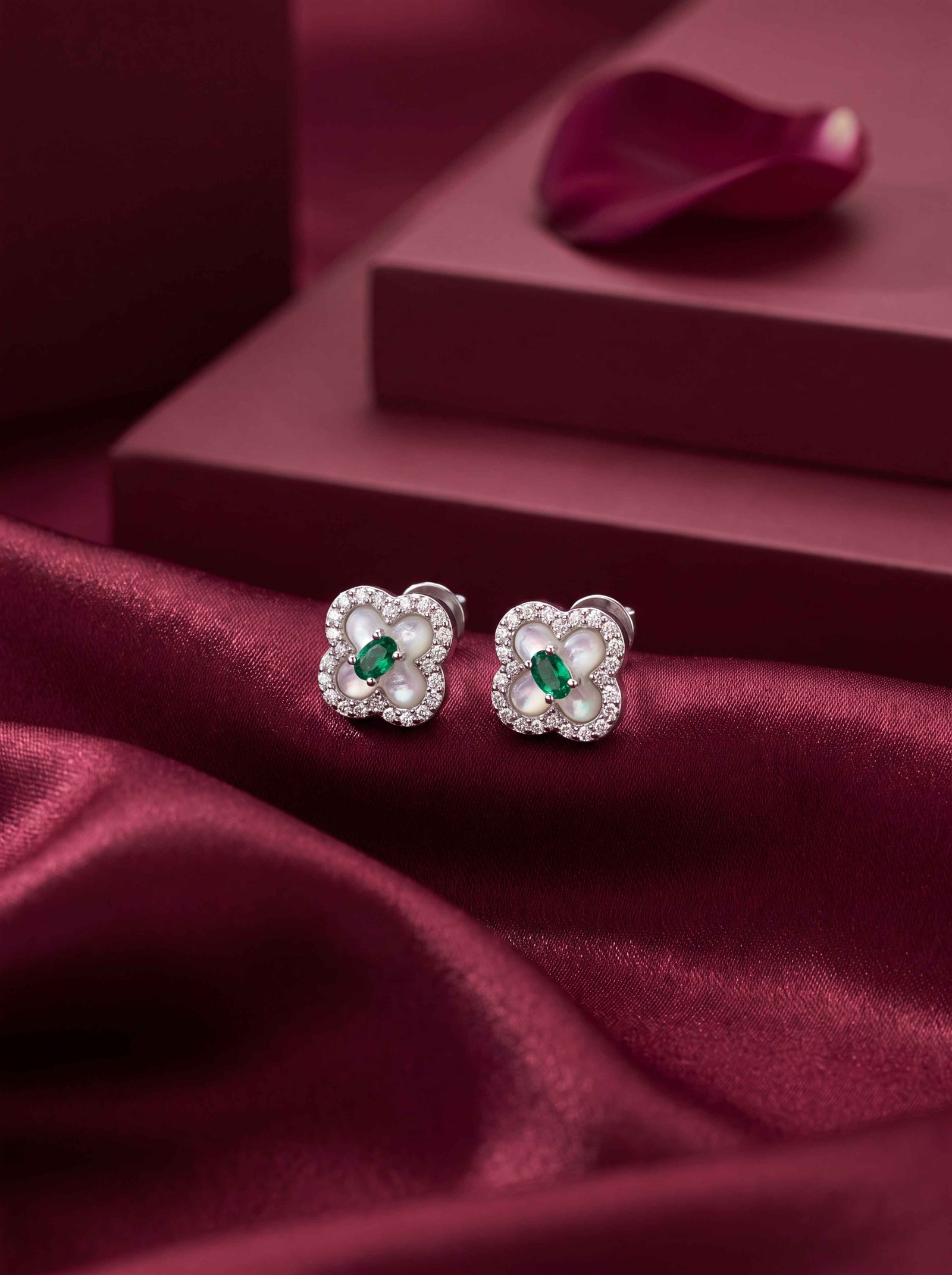 Clover shaped silver studs