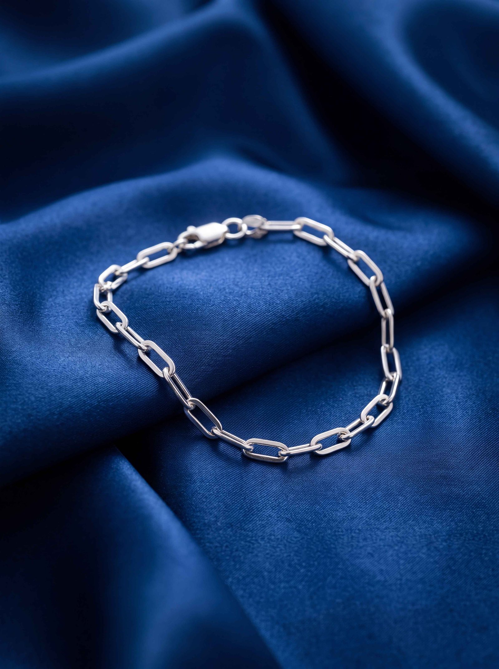 paperclip sliver bracelet