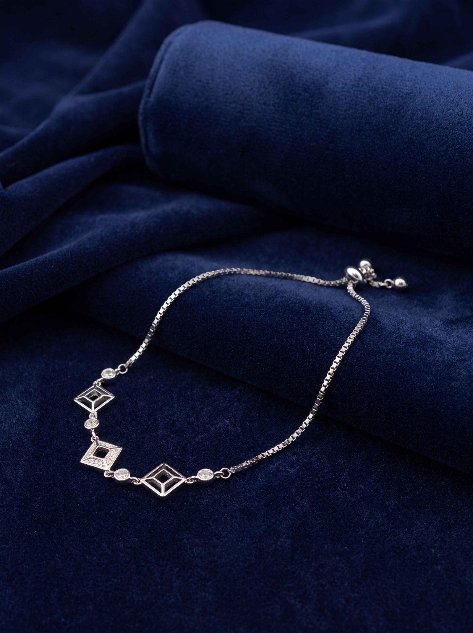 Bezel solitaire Silver Bracelet