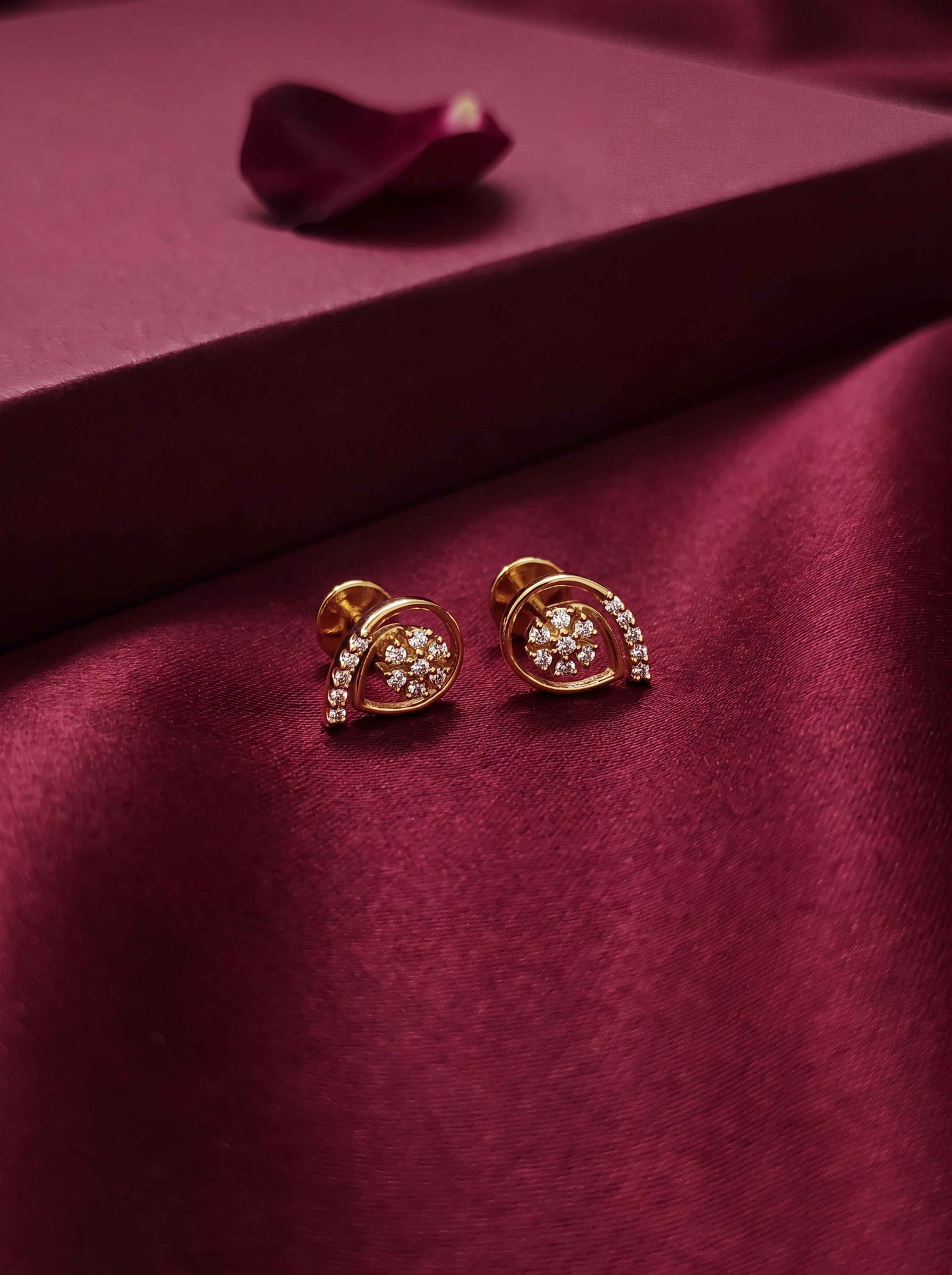 PAISLEY DIAMOND STUDS