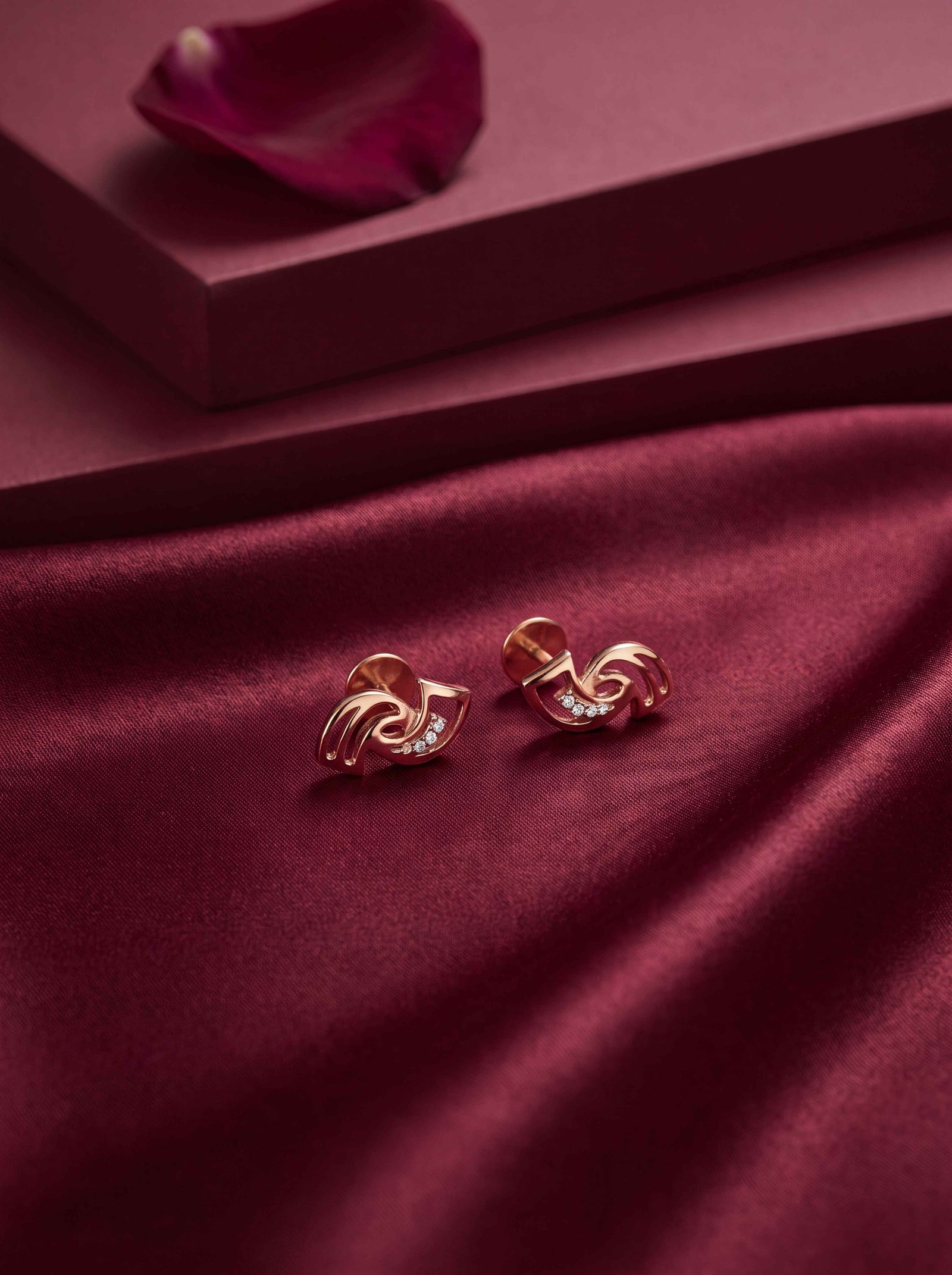 COCK TAIL 18 K STUDS