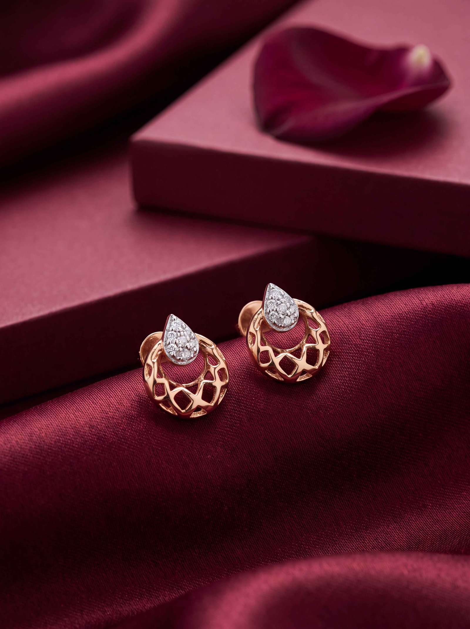 PEAR HOOP 18K STUDS