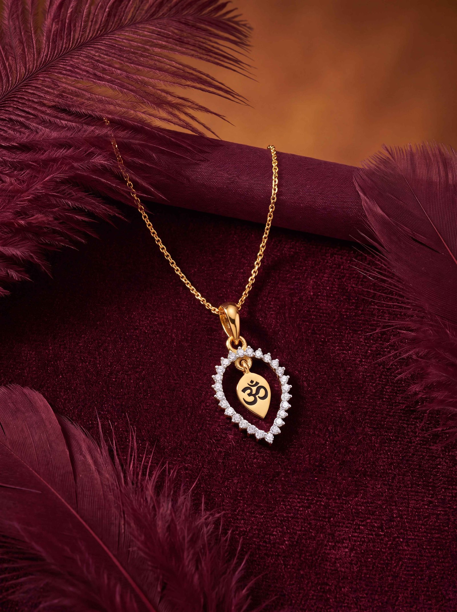 OHM  DIAMOND THALI