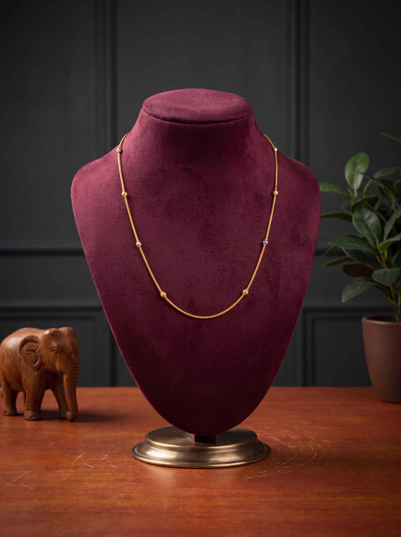 PARASPARAM LIGHT WEIGHT CHAIN
