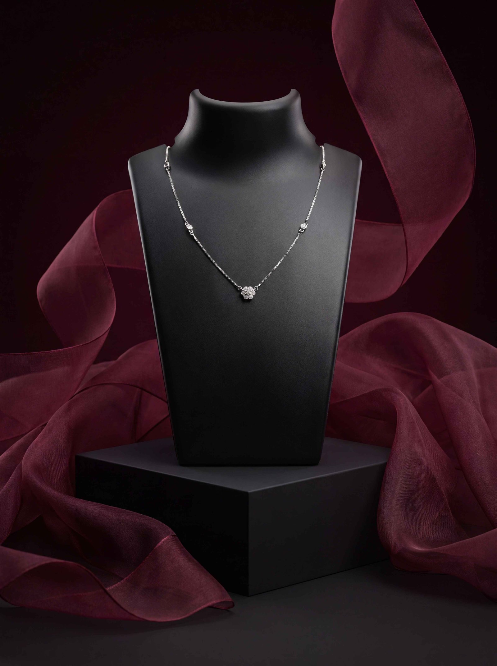 SILVER LADIES CHAIN