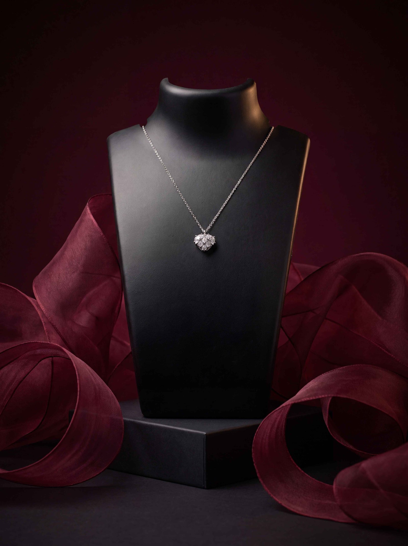 HEART PENDANT SILVER CHAIN