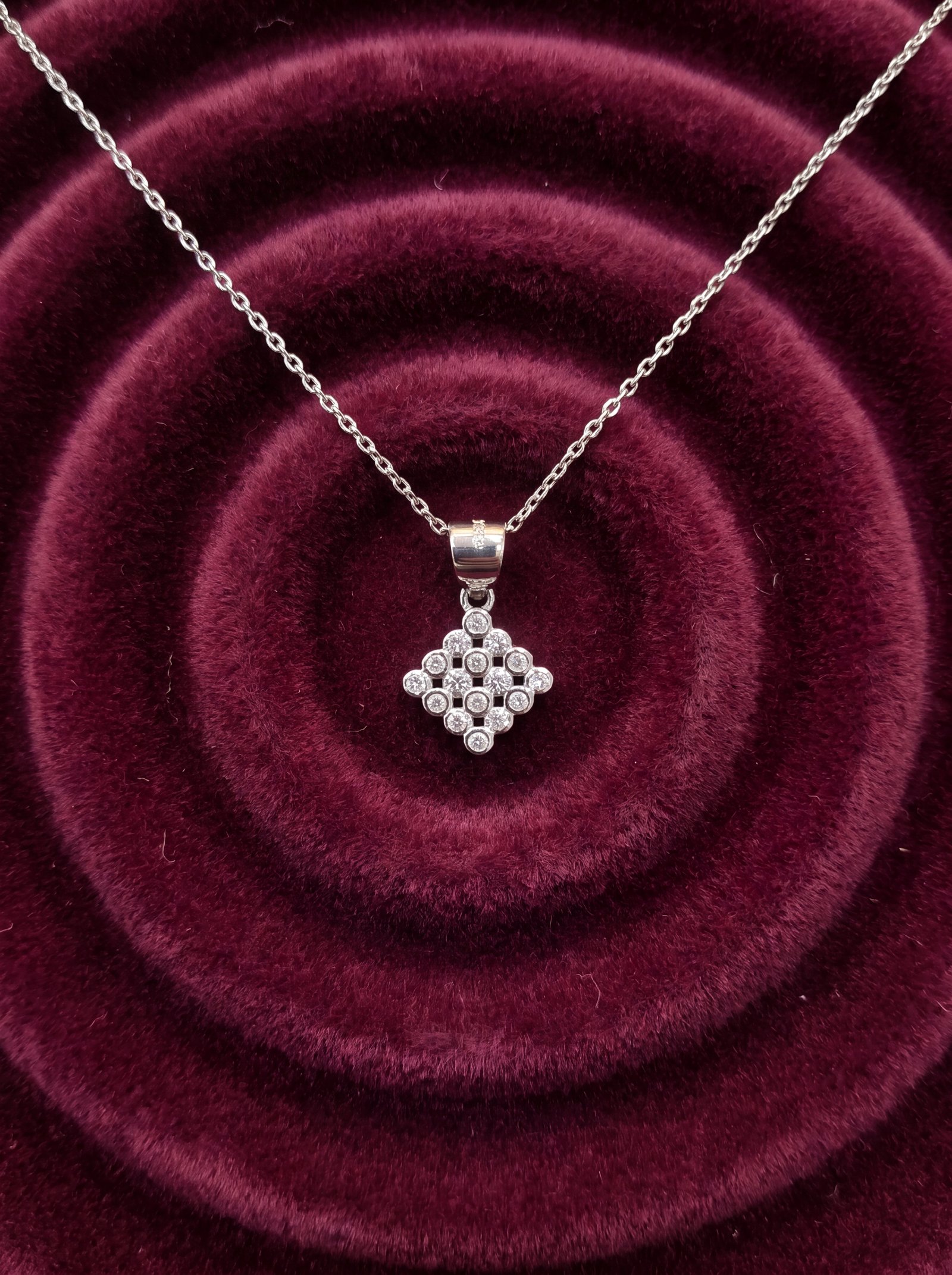 RHOMBUS SILVER PENDANT